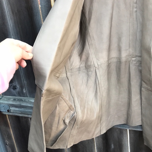 Veda jacket - Picture 5 of 8